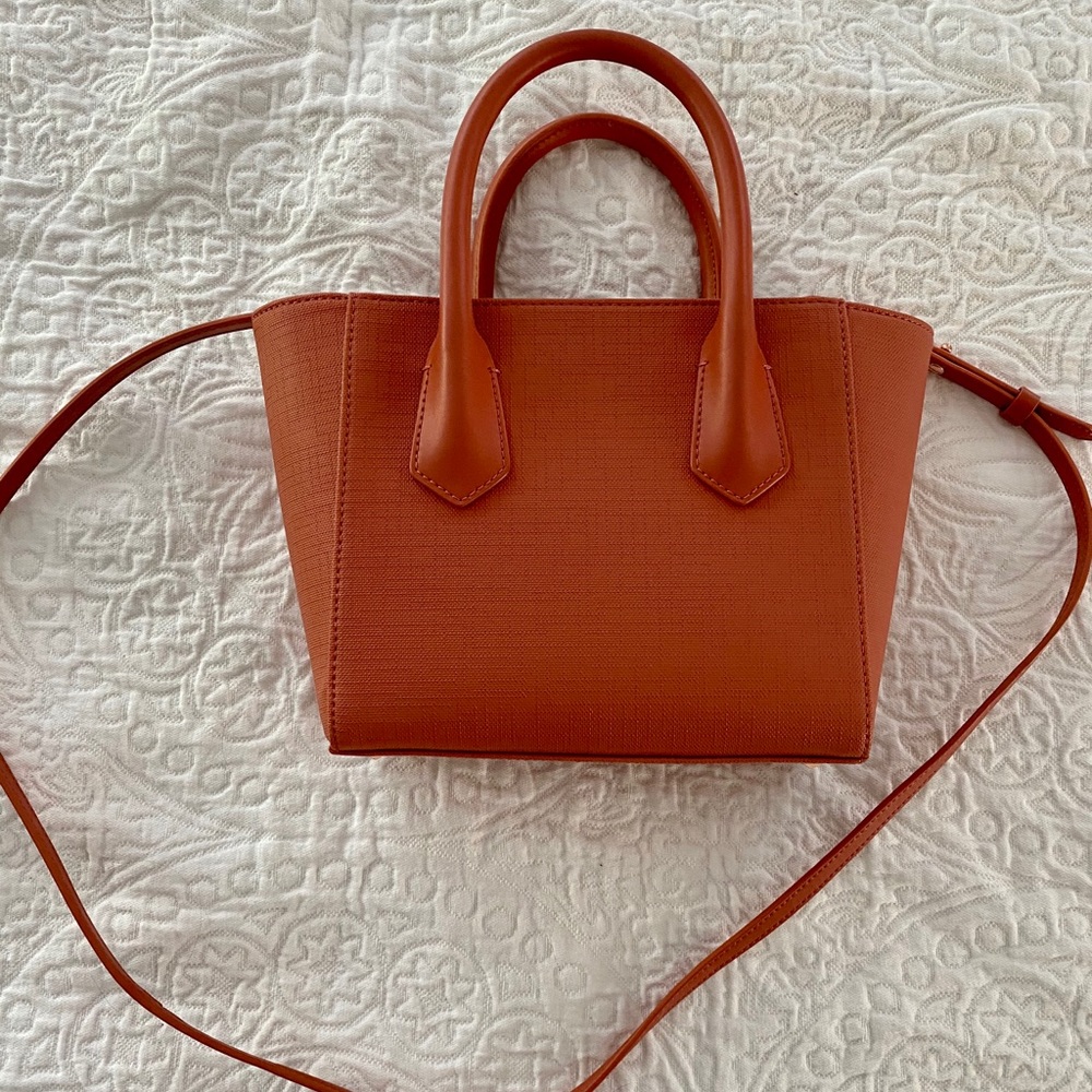 Dagne Dover Signature Petite Tote